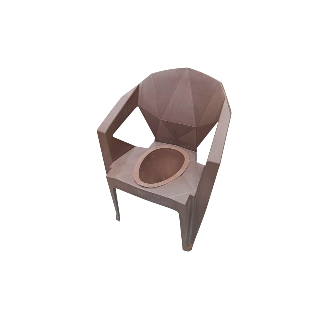 Commode chair brown plastic Pak